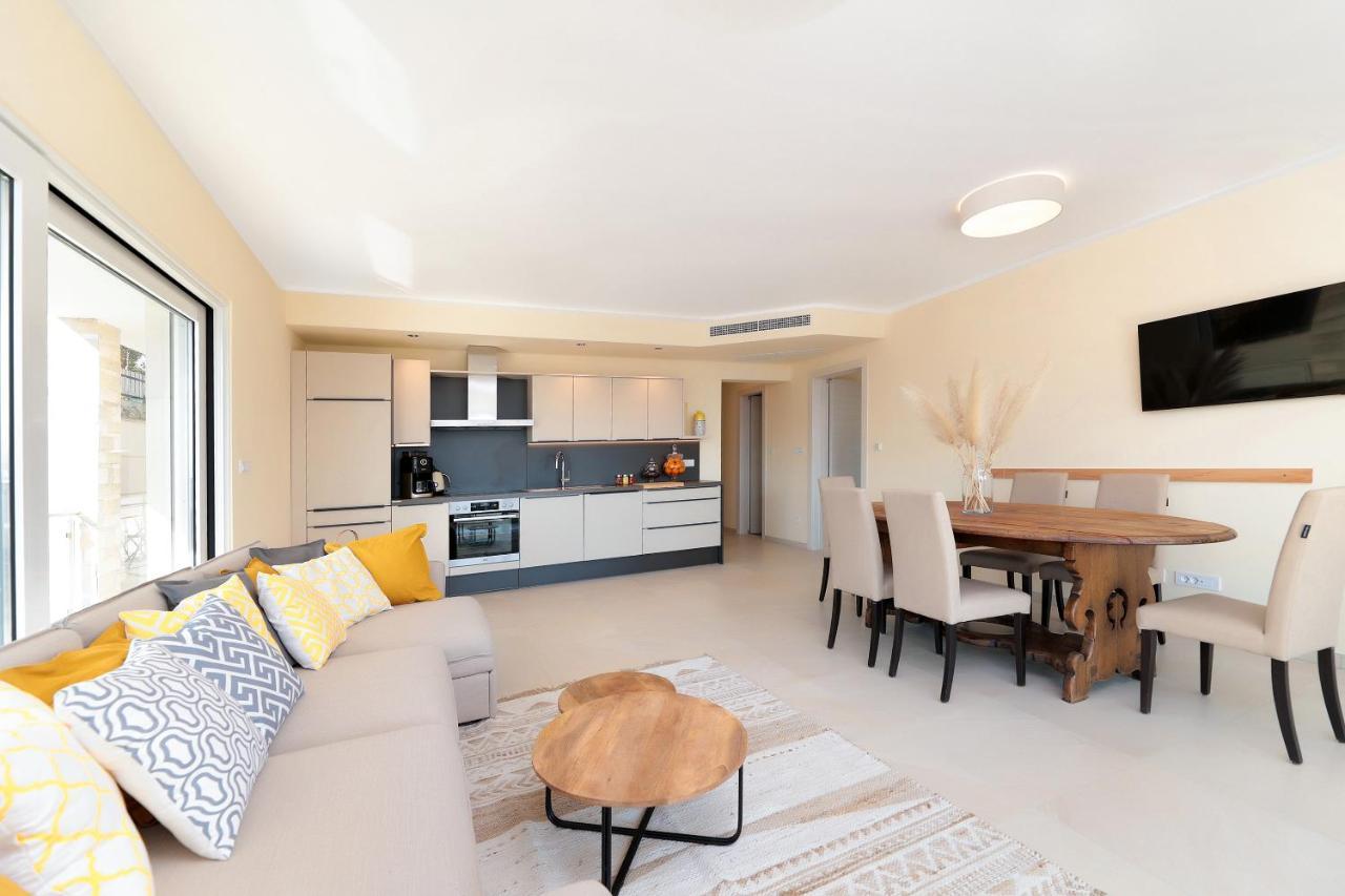Sunny Icici- Sun Apartment