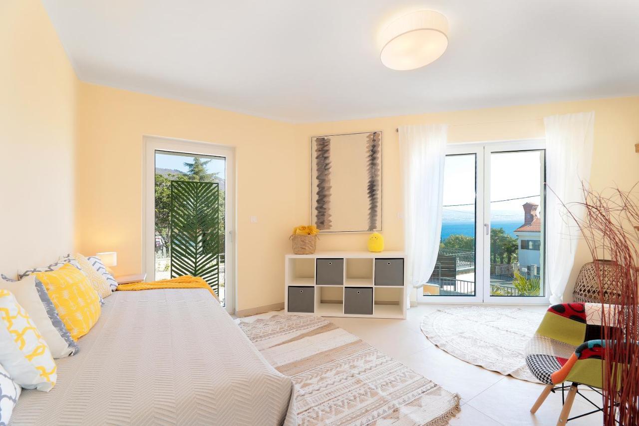 Sunny Icici- Sun Apartment *