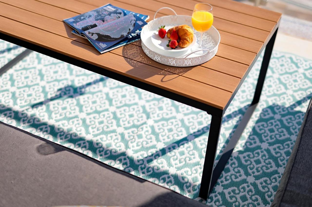 Sunny Icici- Sun Apartment *